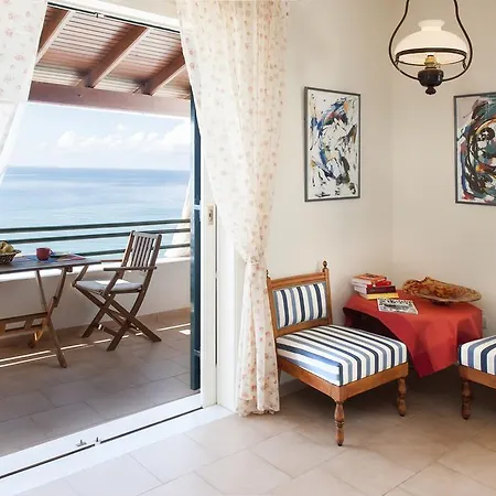 Homes Corfu グリファダ